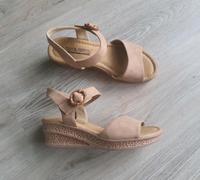 Sommer Sandalen beige braun Keilabsatz Schuhe schick Thüringen - Meiningen Vorschau