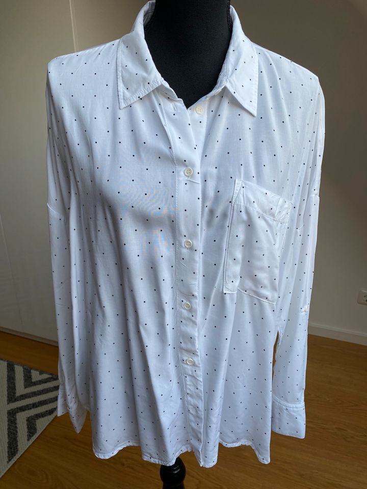 Reserved weiße Bluse mit Tupfen Gr 44 ❤️❤️❤️ in Nordrhein-Westfalen -  Ratingen | eBay Kleinanzeigen ist jetzt Kleinanzeigen