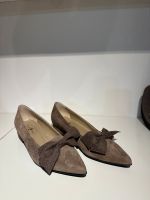 Braune Dirndl und Bua Schuhe/ Ballerinas Wildleder/ Filz Schleife Kr. Passau - Passau Vorschau