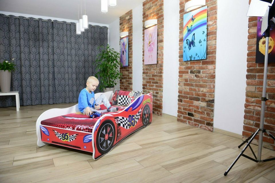 Nobiko Kinderbett und Spielbett in Auto-Form 180 X 80 cm in Leipzig