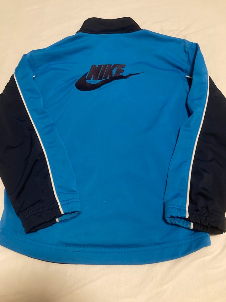 Nike Trainingsjacke für Kinder in Ingolstadt