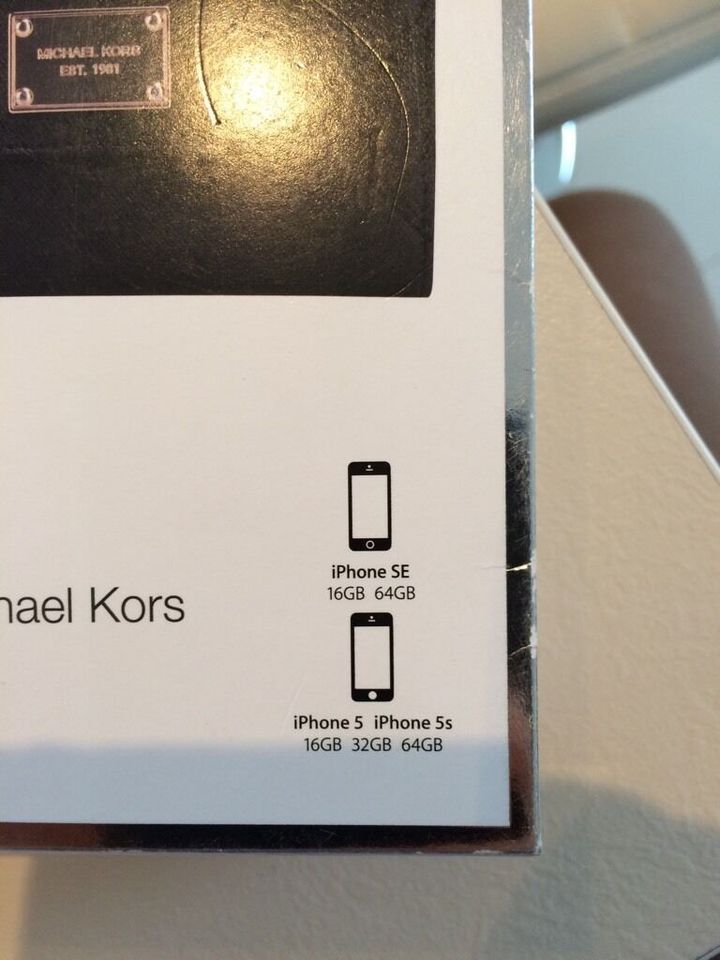 Original Michael Kors iPhone 5/5s/SE Handytasche*Walletclutch in Leipzig