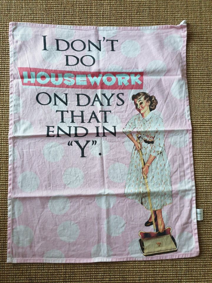 ❤ Geschirrtuch Retro Vintage Housewife Pink Deko Küche in Schwerin