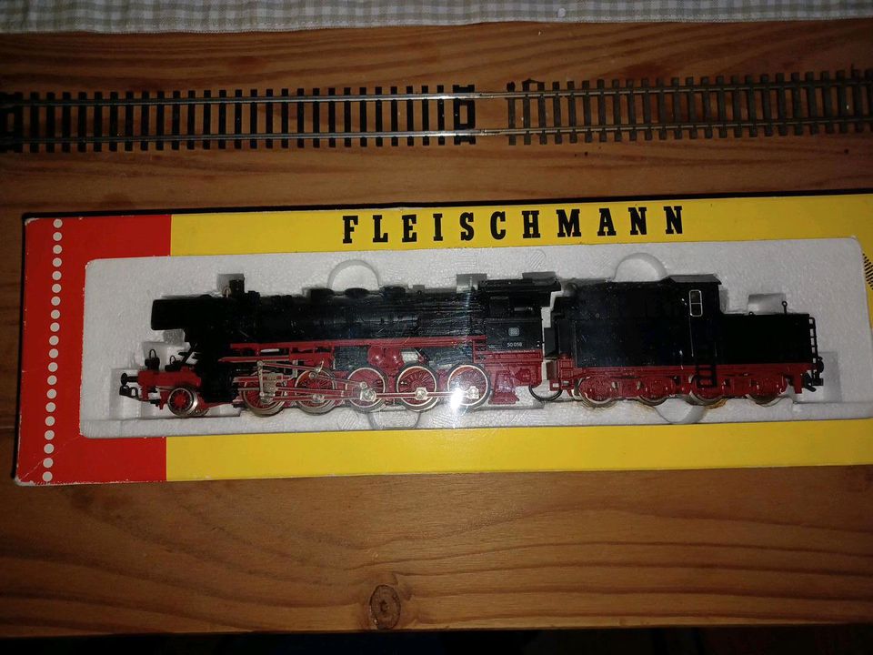 H0, Fleischmann: BR50 Dampflokomotive in OVP in Friesack