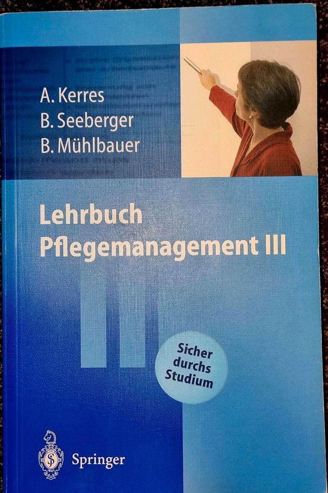 Lehrbuch Pflegemanagement III in Hagen