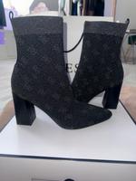 Guess Stiefel Nordrhein-Westfalen - Netphen Vorschau