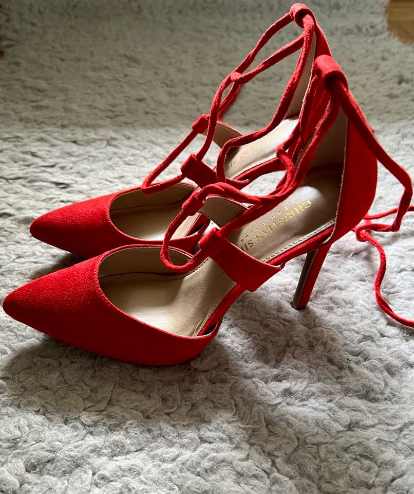 Christian Siriano Stiletto High Heels Pums zum Schnüren Knall Rot in Hamburg