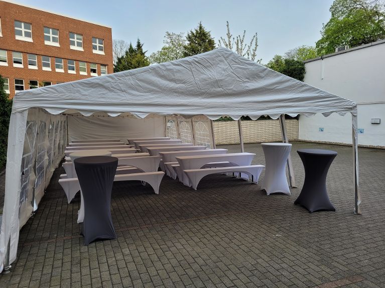 Partyzelt-Paket in weiß 5 x 12 m in Essen