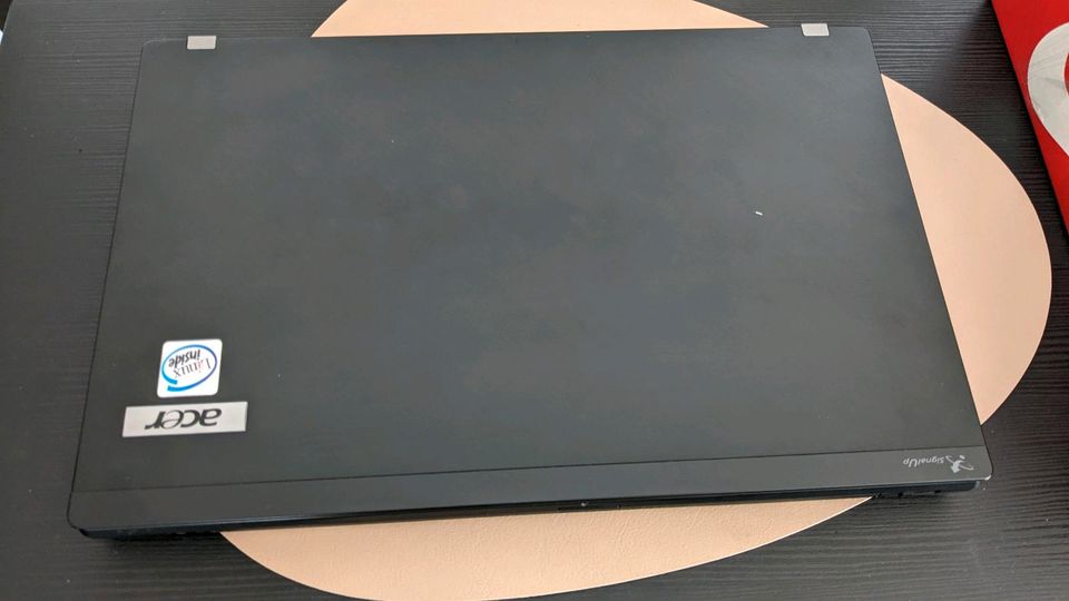 Acer Laptop 8gb RAM, i3 Prozessor, mit Dockingstation in Norderstedt