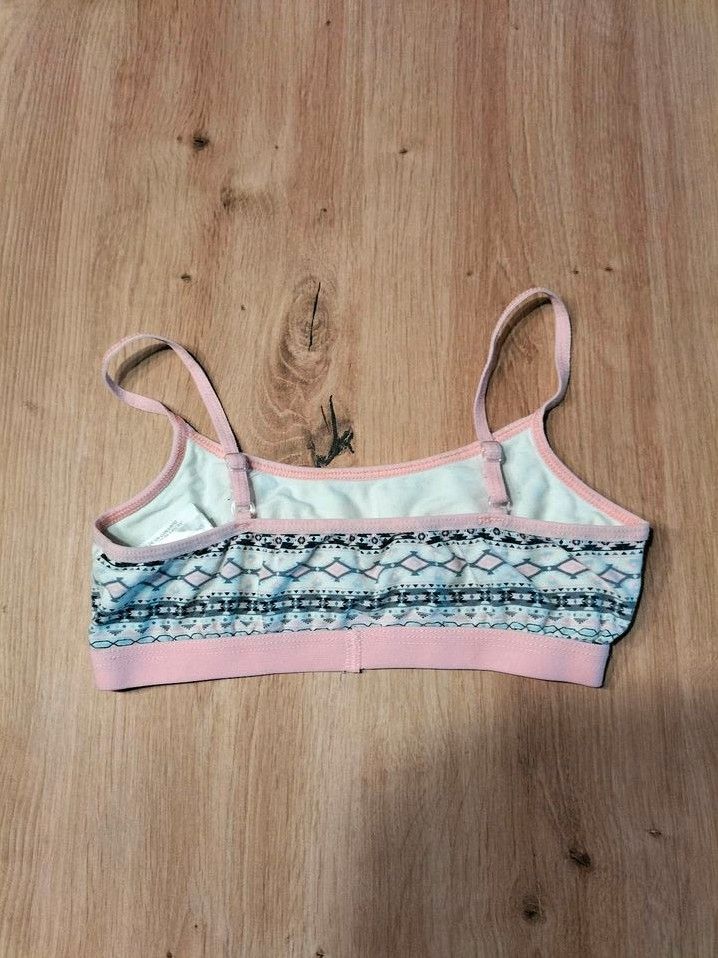 Veschiedene Bustier Gr. 134 - ab 1 Euro in Ludwigsburg