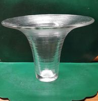 Schwere Vase, Glas, geriffelt Nordrhein-Westfalen - Lippetal Vorschau