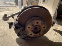 BMW E 90 Achsschenkel mit Bremssattel und Scheibe Links u. Rechts Schwerin - Lankow Vorschau