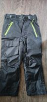 Skihose Schneehose Unisex Kinder schwarz  wie neu Innenfutter 110 Hessen - Gelnhausen Vorschau