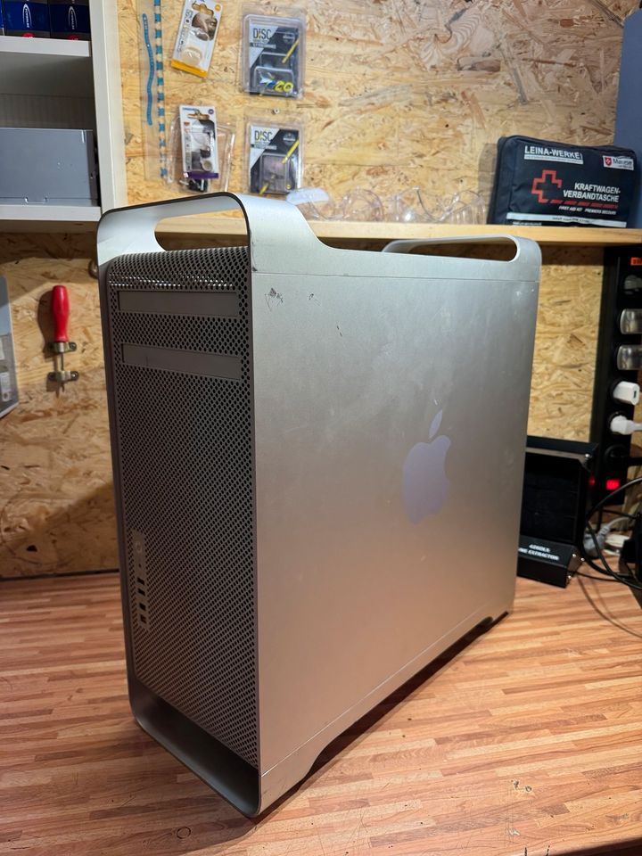 Apple Mac Pro 1.1 in Hofheim am Taunus