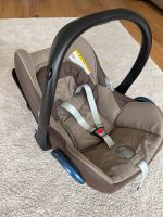 Maxicosi Babyschale CabrioFix braun mit Isofix Station Easyfix Baden-Württemberg - Oberboihingen Vorschau