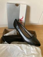 Ungetragene schwarze Ara Pumps Frankfurt am Main - Sachsenhausen Vorschau