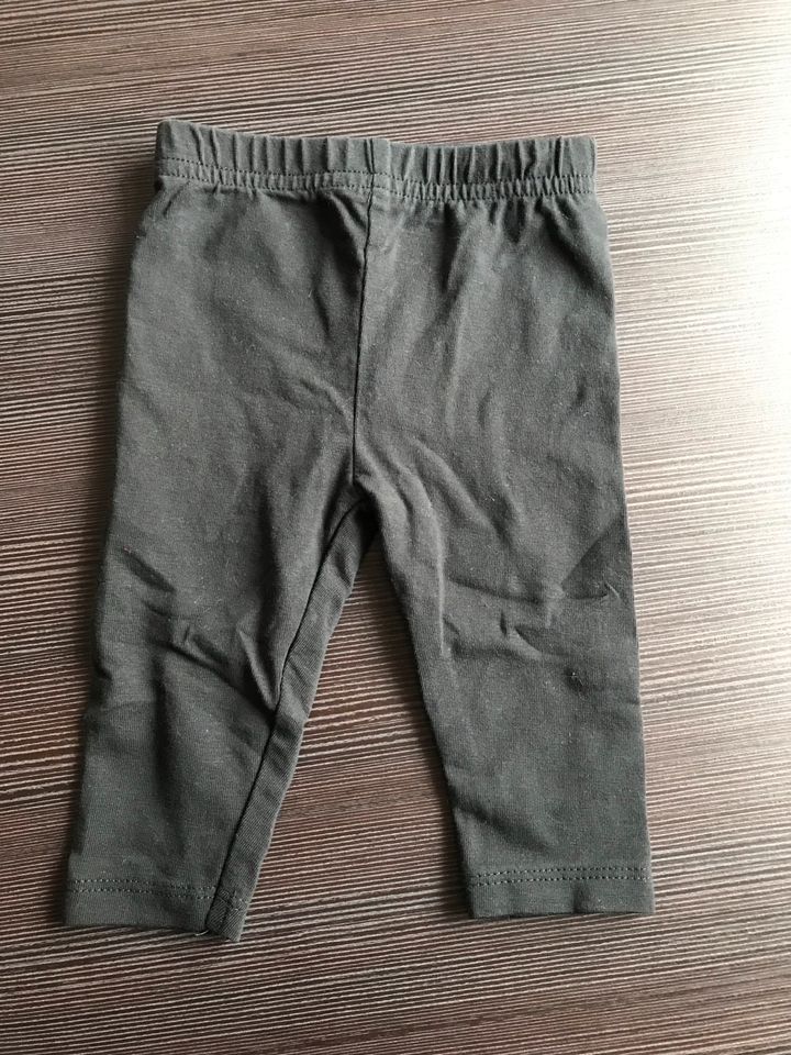 Vertbaundet schwarze leggings Gr.60 in Büren