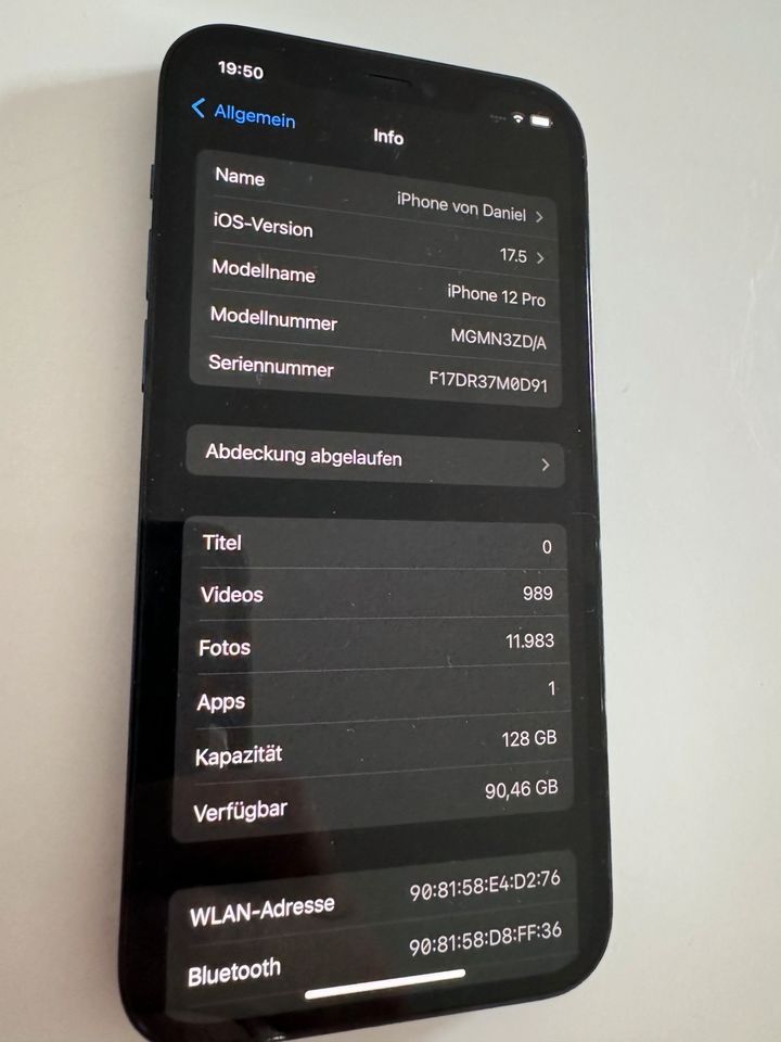 iPhone 12 Pro, 128 GB, Pacific Blue mit 5 Hüllen in Essen