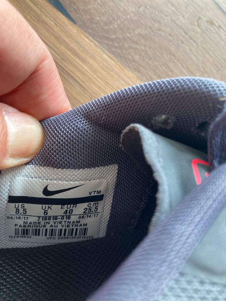 Nike Air Max Sneaker 40 - wie neu in Lübbow