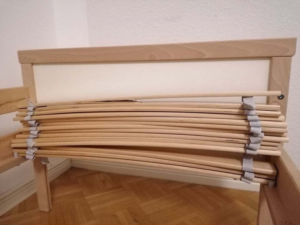 IKEA-Kinderbett Sniglar 70x160 mit Latenrost u. Matratze Underlig in Dresden