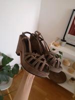Sandaletten Plateauschuhe Pumps S.Oliver 39 soliver Echtleder München - Sendling Vorschau