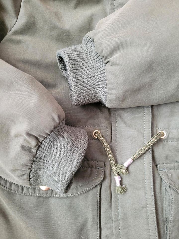 Leicht wattierter Parka mit Teddyfutter, H&m Jacke khaki 104 in Lüdenscheid