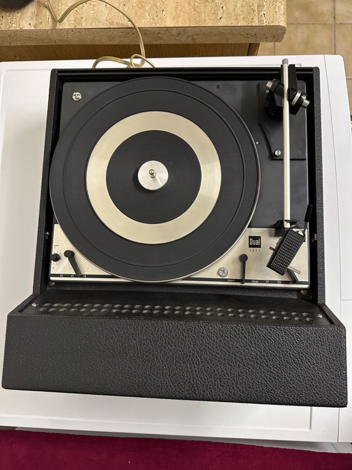 DUAL P54 54 Platten Kofferplattenspieler/Phonokoffer 70er Jahren in Fahrenbach
