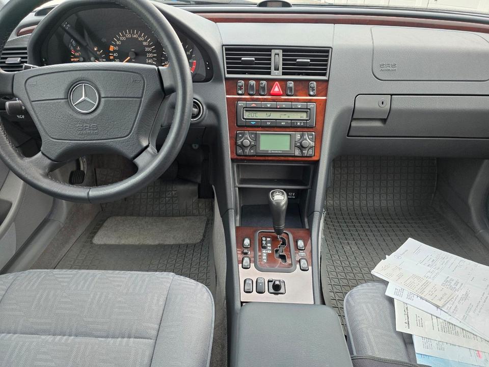 Mercedes-Benz C 280 Elegance,1.Hd,Aut.Xenon,PDC,SHZ,Navi in Buseck