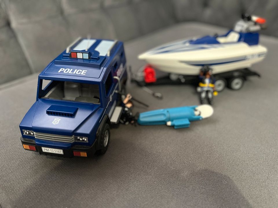 PLAYMOBIL 5187 Polizei-Action mit Truck und Speedboat in Neulußheim