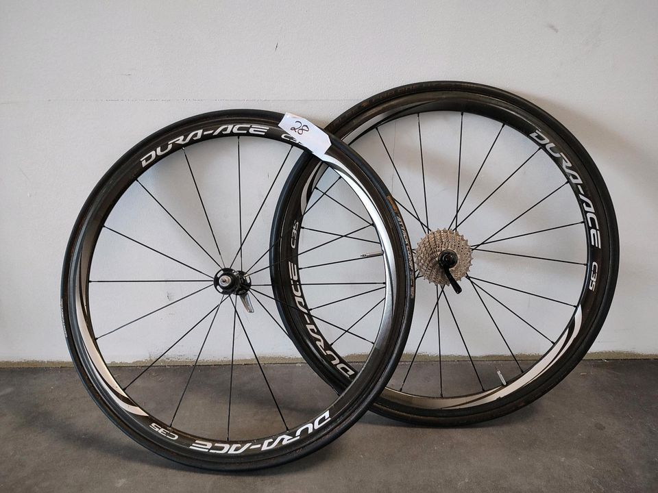 Laufradsatz Dura Ace C35 11 Fach mit Kassette in Hilzingen