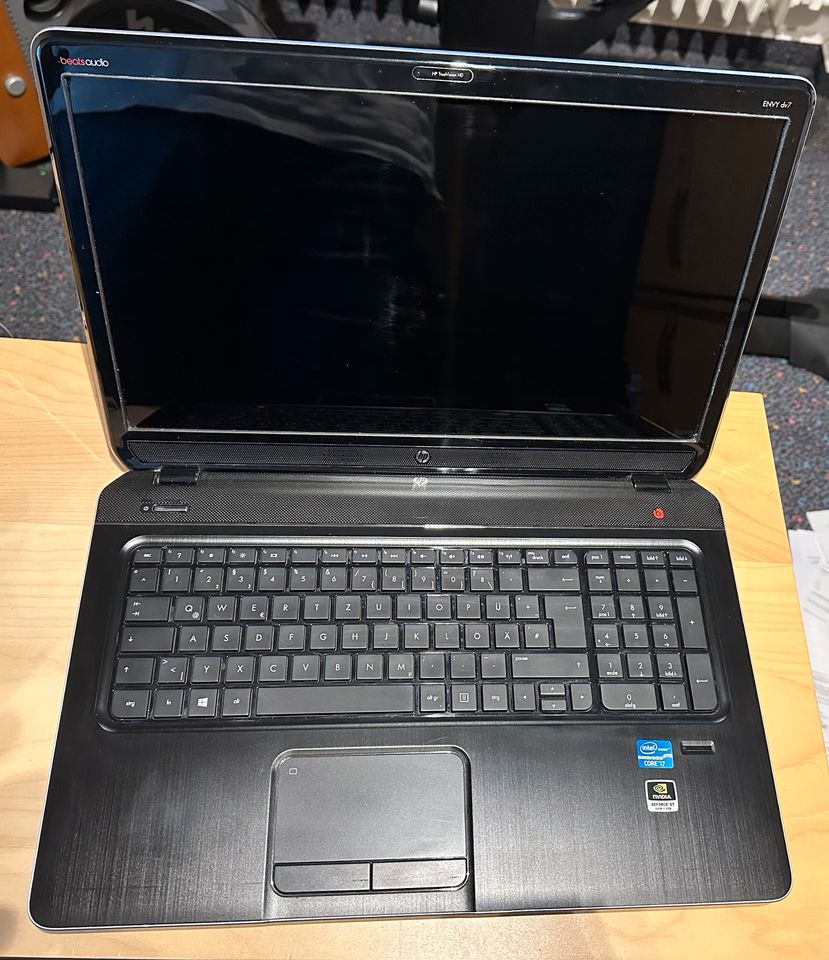 HP ENVY dv7-7230 eg 17 Zoll Laptop Notebook in Kaufungen