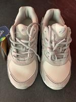 Asics mit Etikett Gr 38 Niedersachsen - Liebenau Vorschau