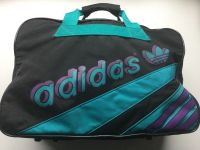 Adidas Duffel Reisetasche Sporttasche Original Vintage 90er Jahre Hessen - Fulda Vorschau