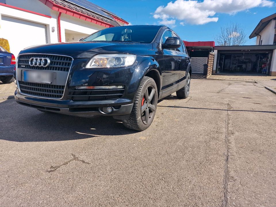 Audi Q7 3.0 TDI quattro Ahk Leder Xenon Tip Tronic Black/Schwarz in Bergisch Gladbach