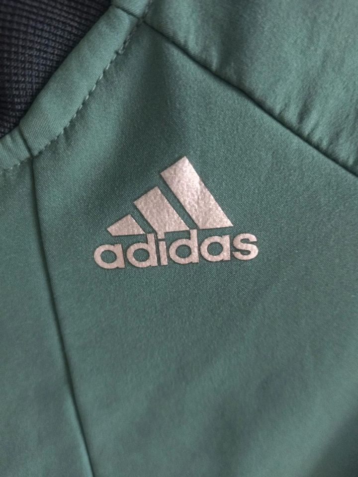 Adidas Herren Jacke M/ !kostenloser Versand! in Thermalbad Wiesenbad