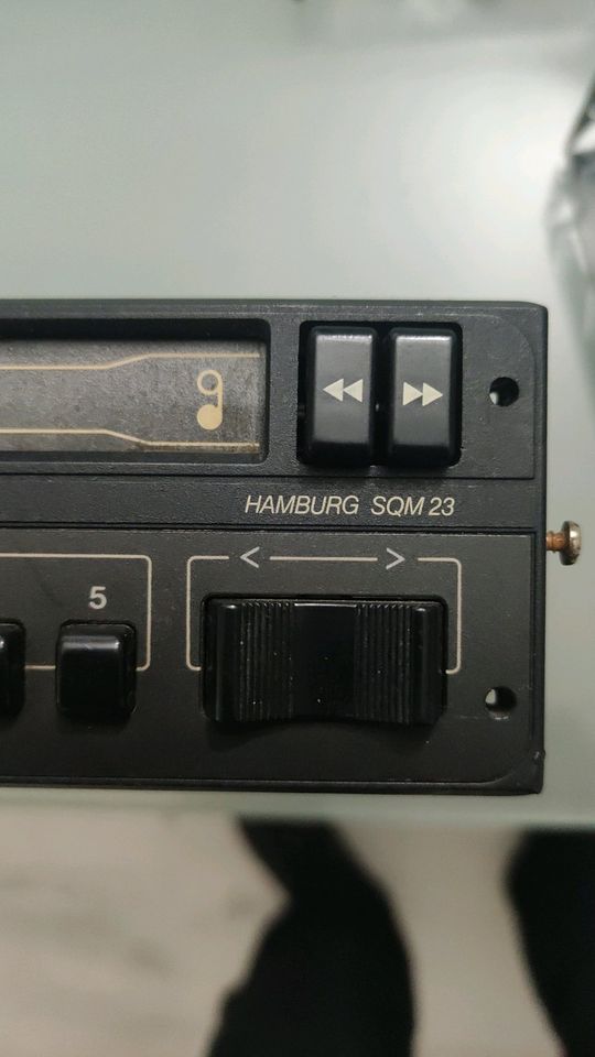 Autoradio Blaupunkt Hamburg SQM 23 + Kassette in Düsseldorf