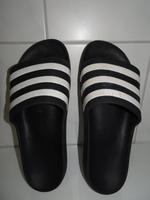 Adidas Adilette Badelatschen schwarz weiß UK 8 Gr 38 39 Bayern - Rückersdorf Vorschau