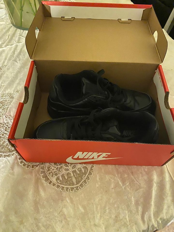 Nike Schuhe in Gronau (Westfalen)