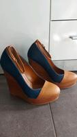 Zara Pumps in blau braun Neuwertig Gr. 37 Niedersachsen - Dinklage Vorschau