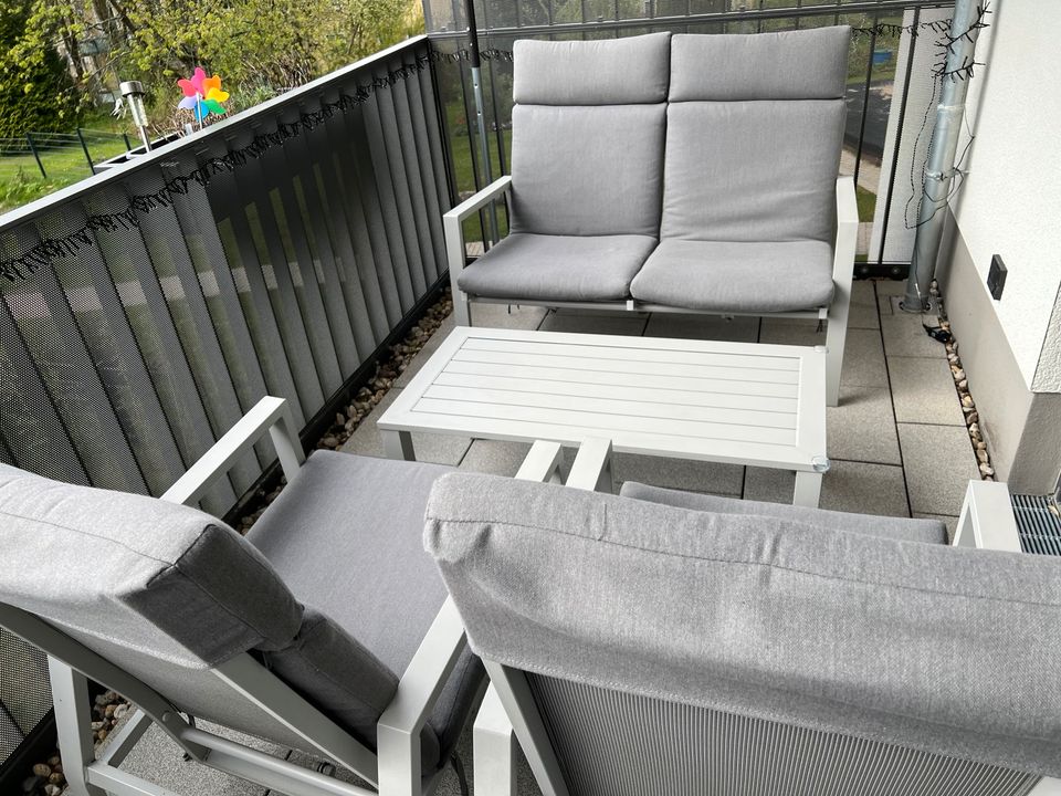 4er Garten Balkon Lounge Sitzgruppe Grau mit Auflagen in Solingen