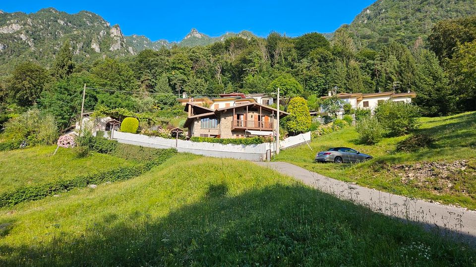 Italien, Gardasee, Idrosee, Trentino, Brescia, 400KM von München - Einzigartiges Haus, 100 Meter zum See, absolut ruhige Lage mit bestem See- und Bergblick! in München