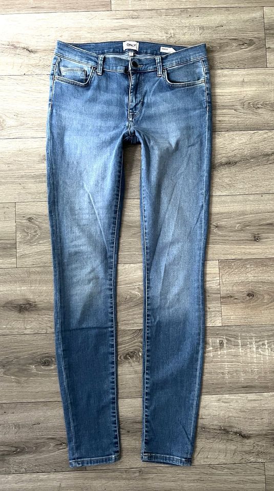 Only Jeans Modell Shape W29-W30/ L32 mittelblau in Berlin