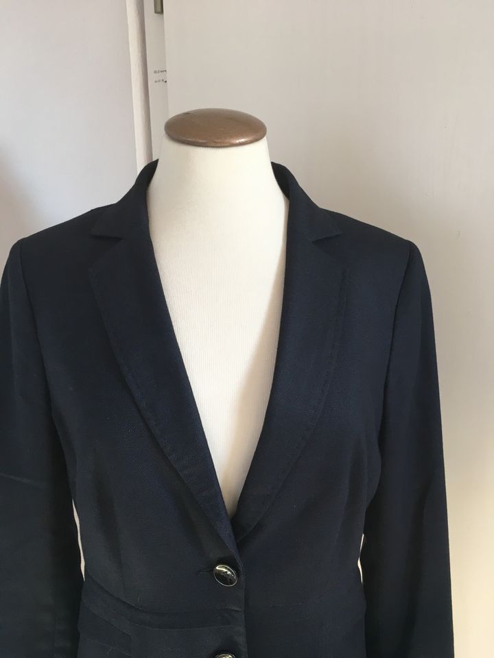 Dunkelblauer Blazer von Comma in Stuttgart