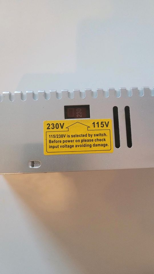 Netzteil HS 400L out 24 v 16.7A  in 230V oder 115V power defekt in Leipzig
