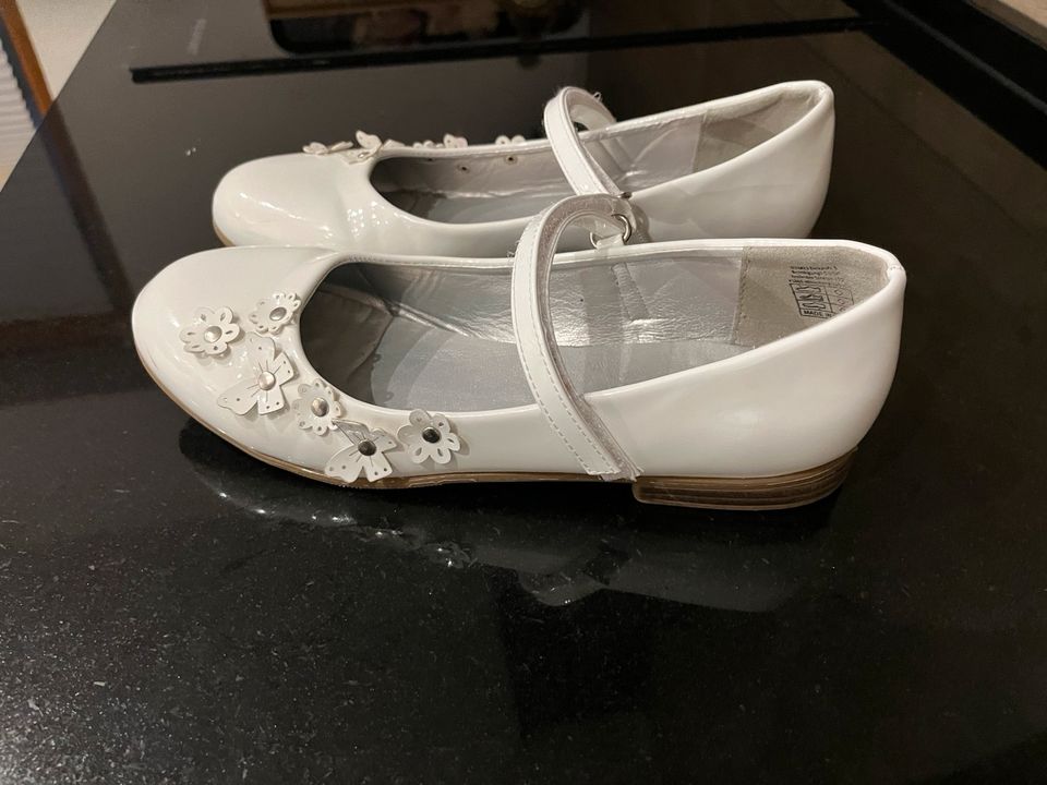 Schuhe Kommunion Hochzeit Größe 38 in Kreuzau