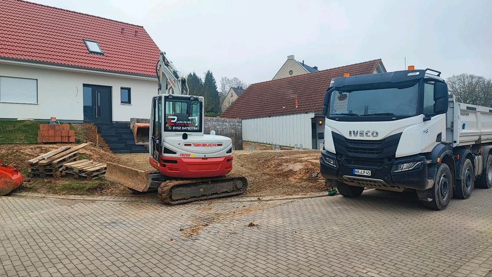 Baggerarbeiten Baudienstleistung Maschinenführung in Marienmünster