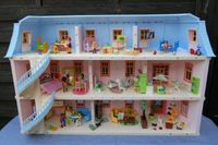 Playmobil 5303 Dollhouse Zusatzetage,2Treppen und Komplett Einric Nordrhein-Westfalen - Königswinter Vorschau