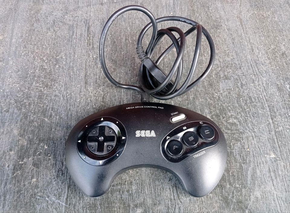 Gamepad Sega Mega Drive in Leisnig