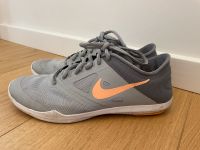 Nike Sneaker grau 37,5 Nordrhein-Westfalen - Bad Lippspringe Vorschau