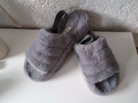 Damen Hausschuhe Kuschelschuhe grau Gr.42 Rheinland-Pfalz - Fischbach Vorschau